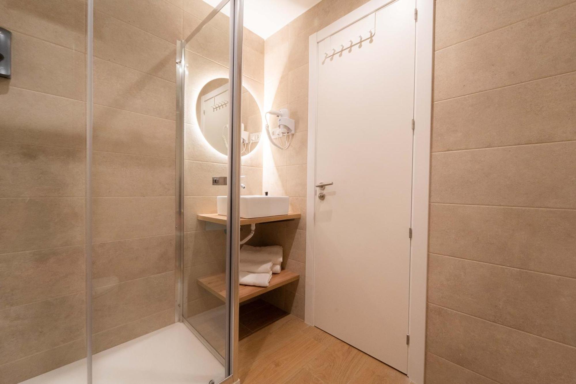 I'M Room Suites Nuevos Ministerios - Bernabeu 'Digital Access' Madrid Exterior foto